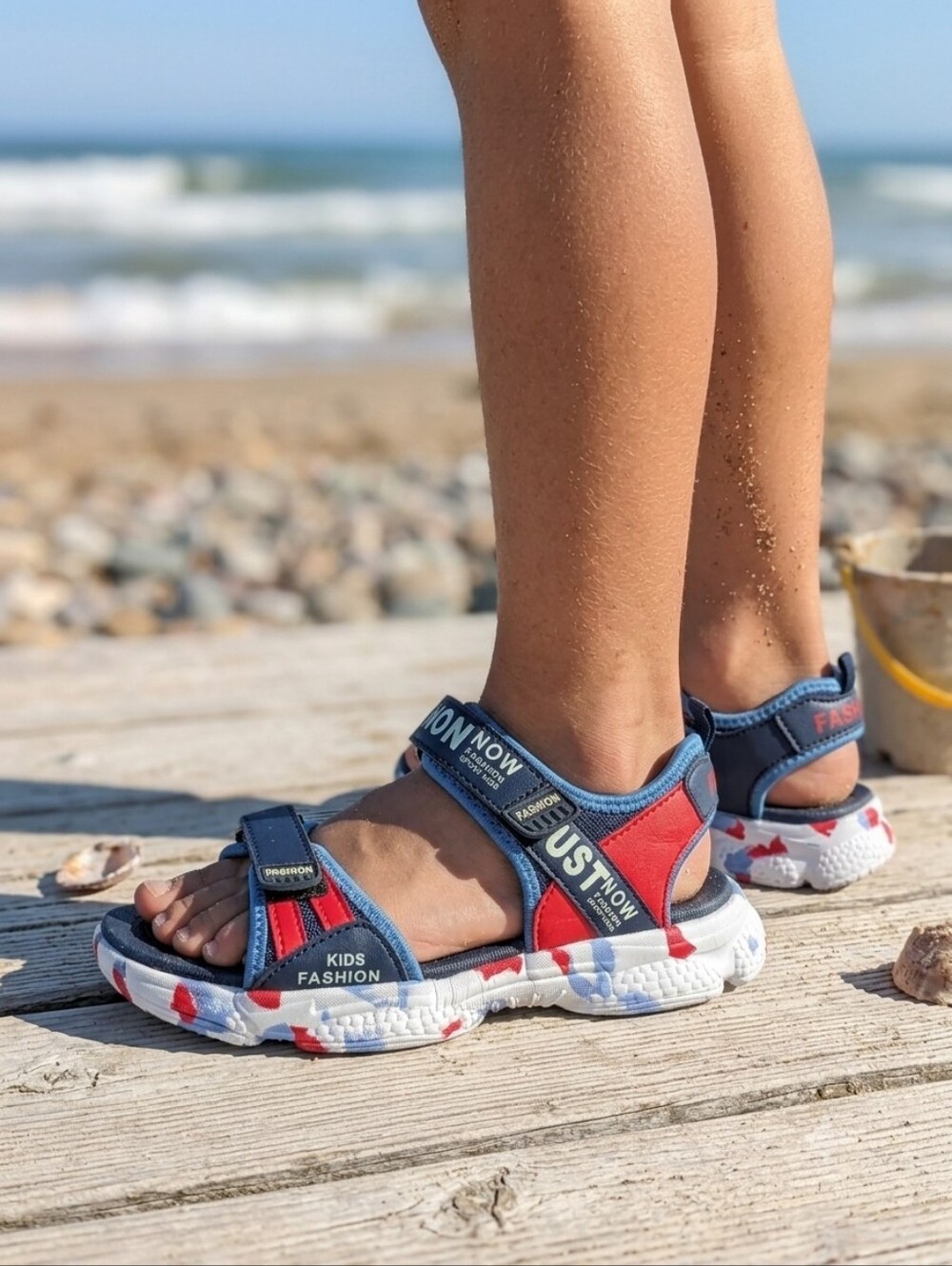 Fashion Kids Navy Blue Fashion Sandals with Red Accents 6 Kids 7.5 Women